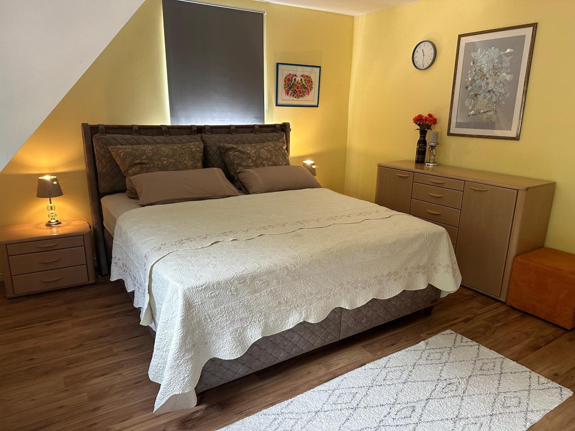Große und helle Ferienwohnung für bis zu 6 Personen Loßburg Exterior foto